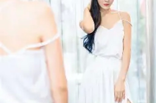 谢娜演唱会结束不到两天让人担心一幕发生李小冉圈内处境曝光