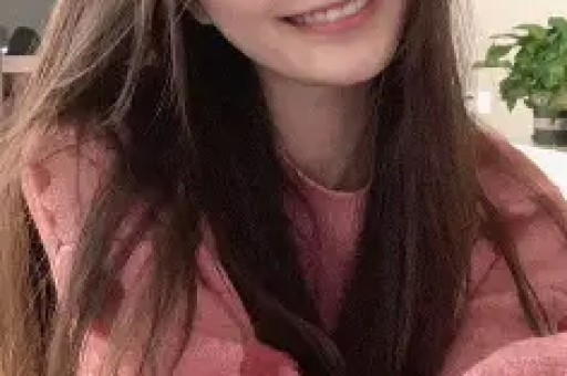 圈内乱象曝光！52岁TVB女星分享片场经历揭露男星拍吻戏突然加戏
