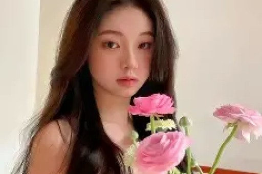 疑似与李易峰约会的女网红再爆料影射多名男星塌房几个才算完